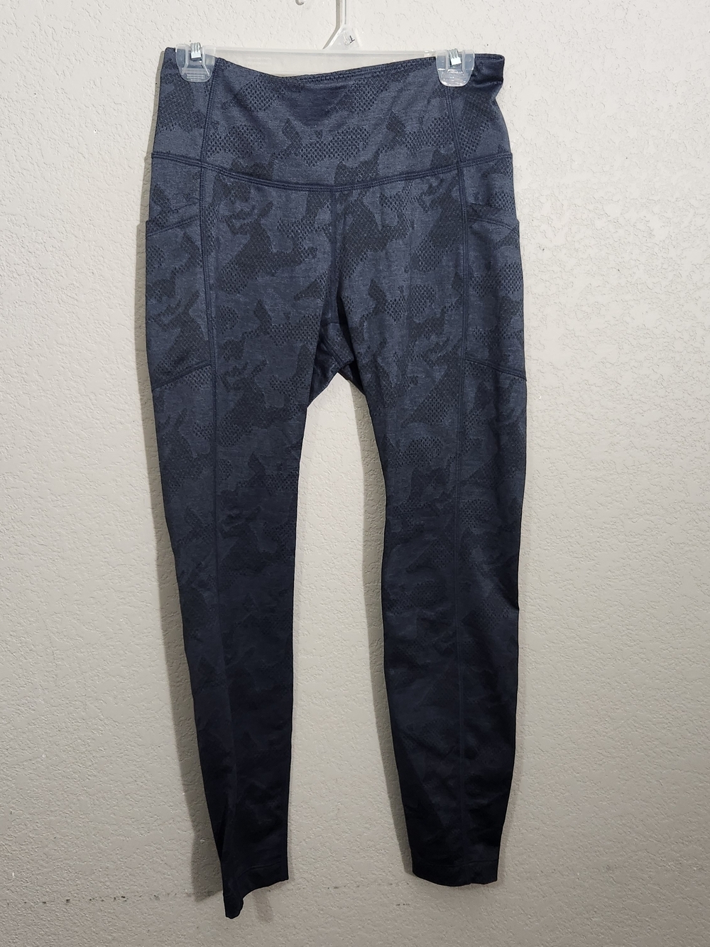 Mondetta Dark Gray Camo High-Waist Leggings